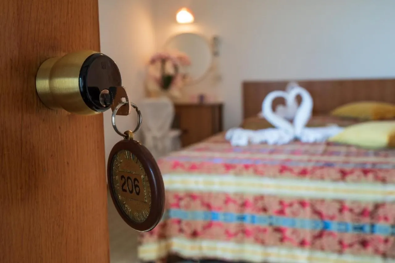 Hotel Majestic بيلاريا-إيجيا مارينا